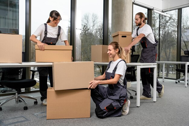 Experienced Moving Team in Abu dhbai